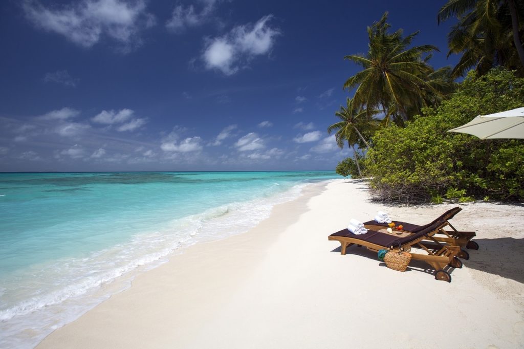 photos de plages de sable blanc