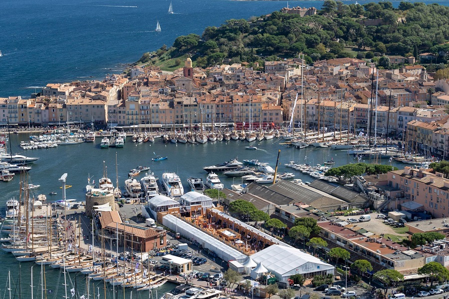 Le décor des Voiles de Saint-Tropez