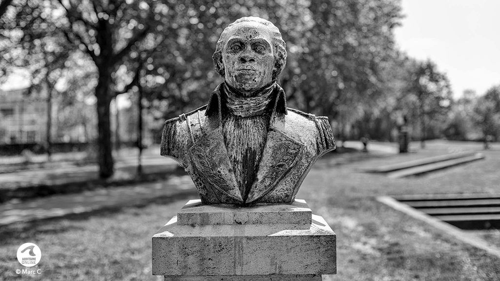 statues bordeaux