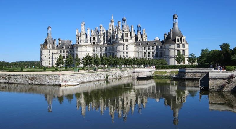 chateaux de la loire france